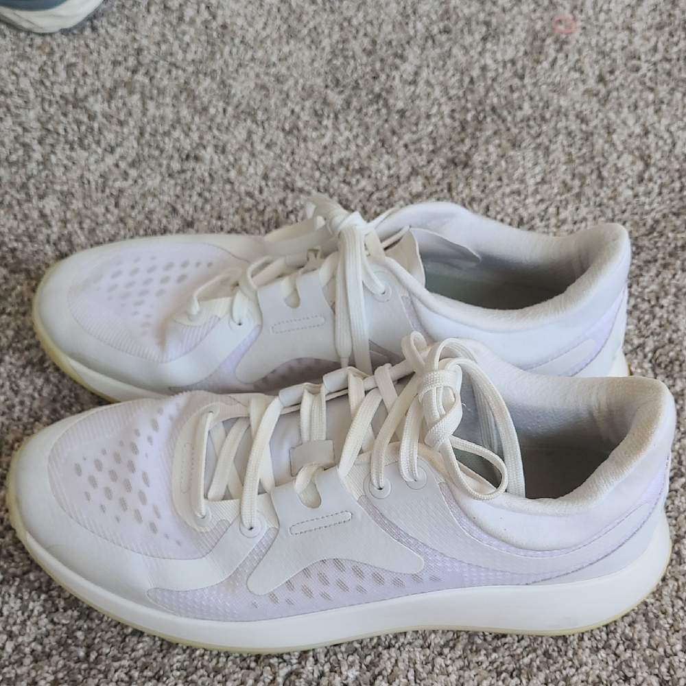 Lululemon Strong Feel Athletic White Shoes Women's Size 9.5 Sneakers
